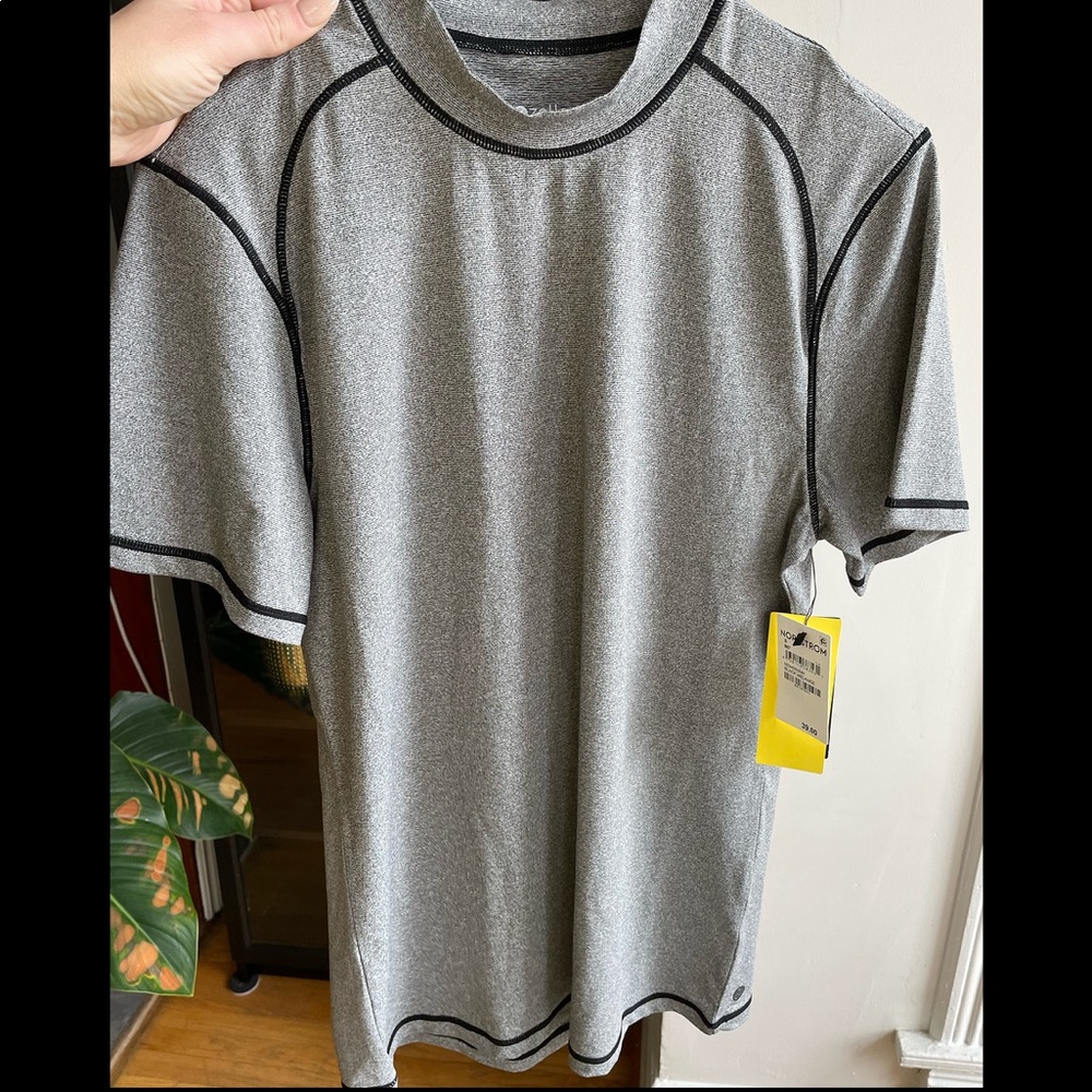 Men’s high neck Zella workout short sleeve shirt